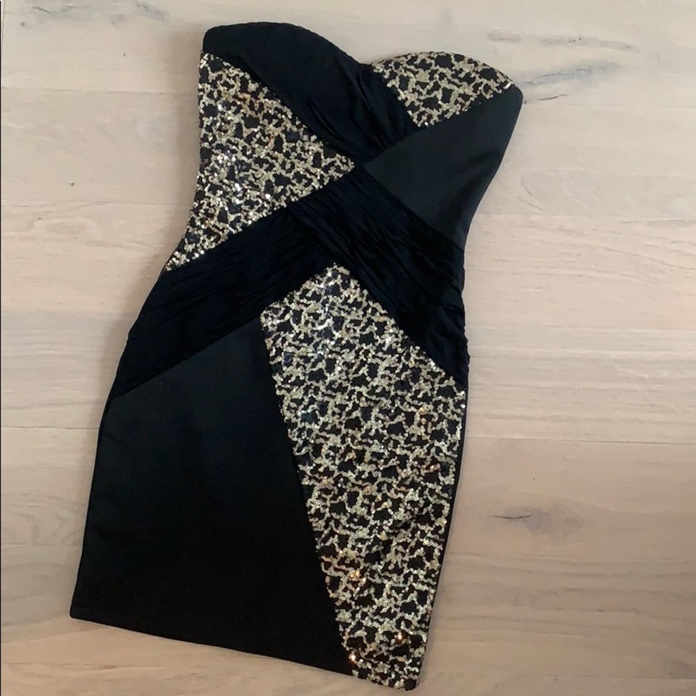 Boohoo glamorous strapless dress